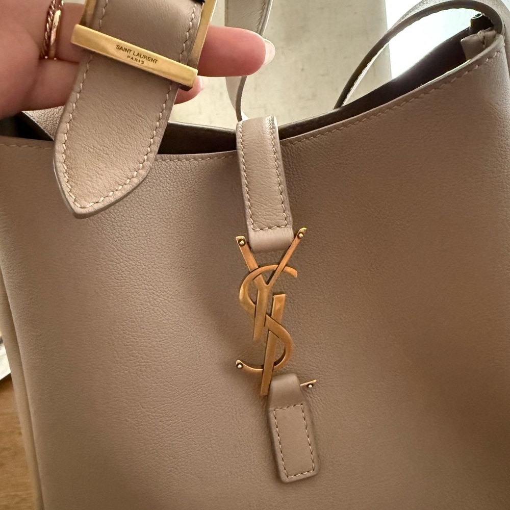 Yves Saint Laurent le 5 a 7 small hobo - Picture 3 of 11